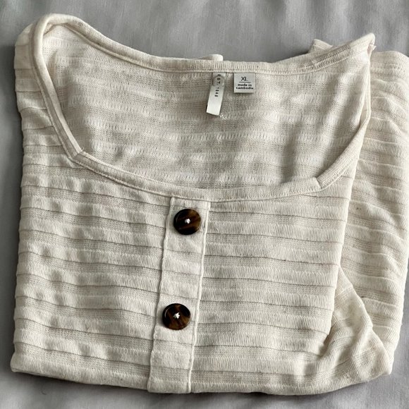 Est. 1946 Sweater, XL, Cream - Picture 1 of 3